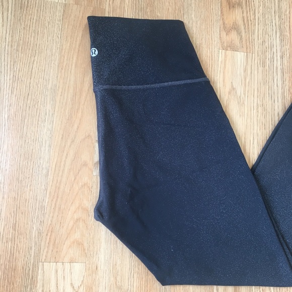 Lululemon Wunder Under Hi- Rise Luminosity - Picture 2 of 8